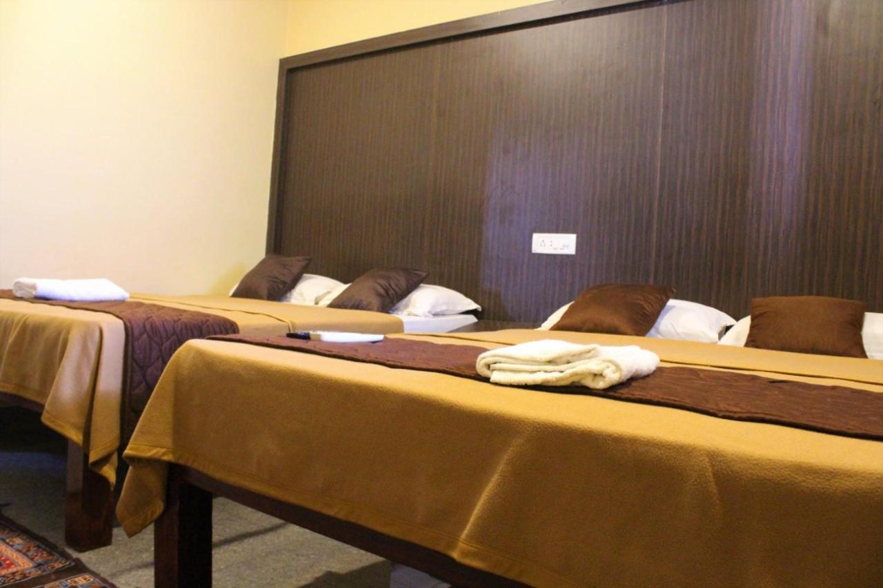 Hotel Gsr Residency à Kanchipuram Extérieur photo